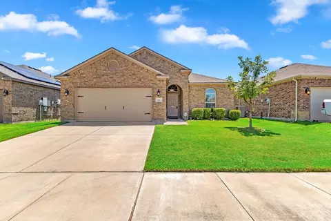 333 Marble Creek Dr, Fort Worth, TX 76131