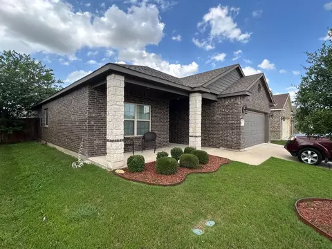 324 Lead Creek Dr, Fort Worth, TX 76131