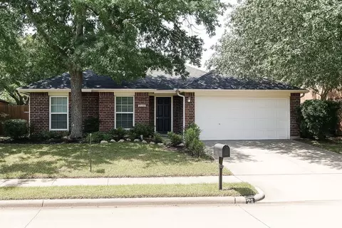 2519 Meadowview Dr, Corinth, TX 76210