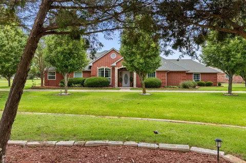 300 Burtonwood Cir, Ovilla, TX 75154