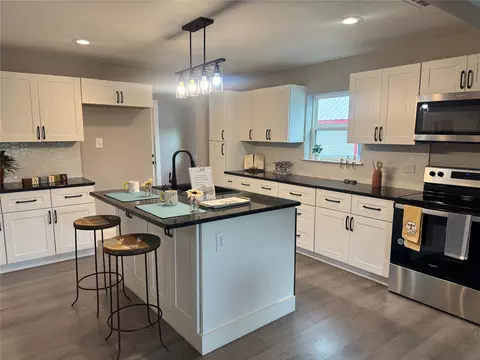 413 N 2nd St, Princeton, TX 75407