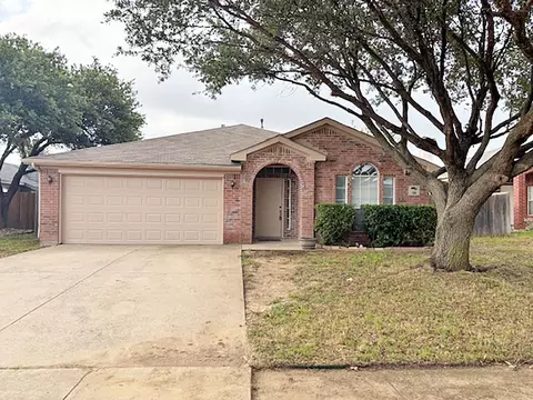 508 Lonestar Park Ln, Ponder, TX 76259
