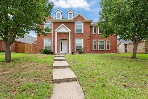 8534 Pebblebrook Dr, Frisco, TX 75034