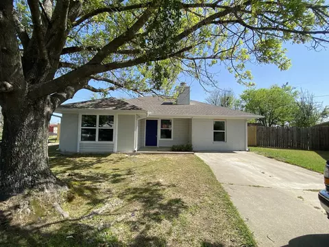 106 Colt Cir, Gun Barrel City, TX 75156