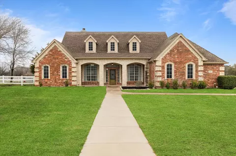 1801 Highland Springs Dr, Haslet, TX 76052