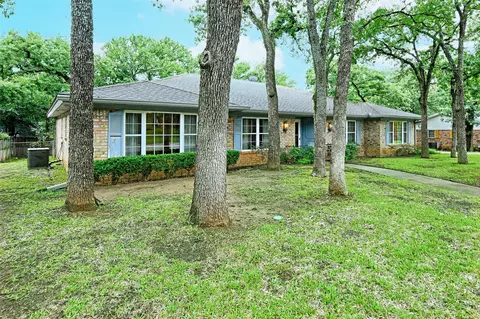 1013 Mountain Ter, Hurst, TX 76053