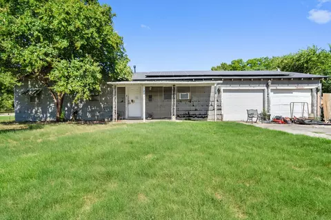 2336 Moneda St, Haltom City, TX 76117