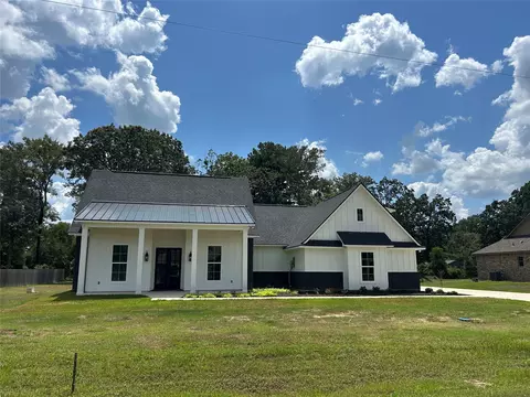 231 Ramsey, Stonewall, LA 71078
