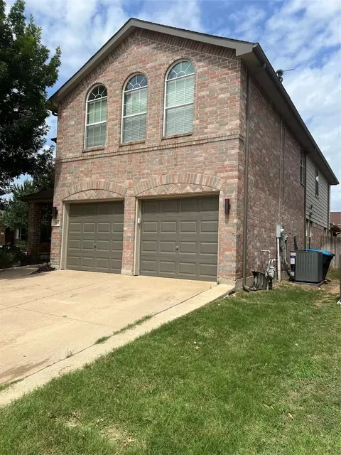 5901 Westgate Dr, Fort Worth, TX 76179
