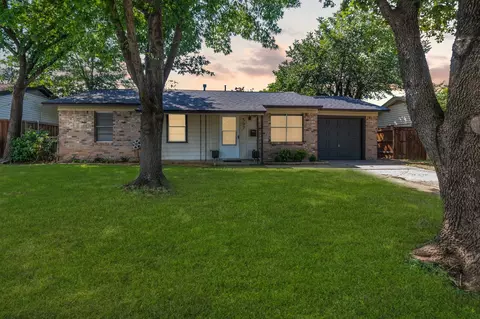 507 Stonewall Dr, Euless, TX 76039