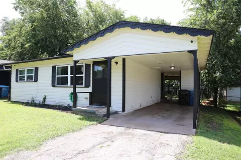 1050 Star St, Denison, TX 75020