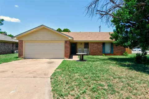 5402 Castle Rd, Abilene, TX 79606