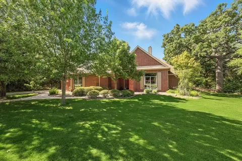7500 Stallion St, Denton, TX 76208