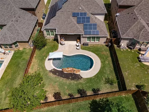 4300 Round Valley Ln, Roanoke, TX 76262