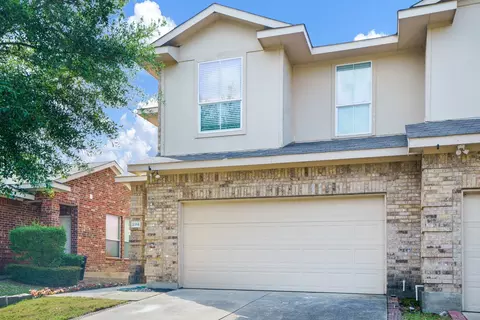 2166 Stonebrook Ln, Mesquite, TX 75181