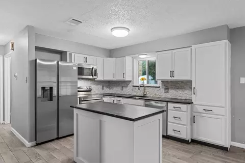 Kitchen - 202 Lee Ln, Lorena, TX 76655 photo 2 of 2