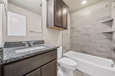 Bath - 10245 Driskill Dr, Waco, TX 76708 photo 4 of 4