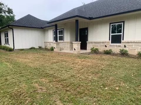 7011 Admiral Shores Dr, Streetman, TX 75859