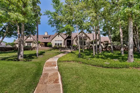 1020 Waterloo Lake Dr, Denison, TX 75020