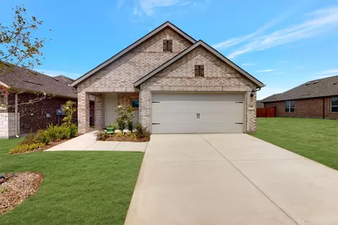 749 Hidden Feather Dr, Lavon, TX 75166