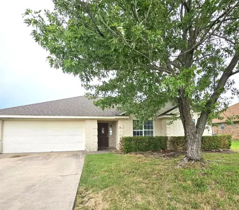 21 Circle Dr, Whitney, TX 76692