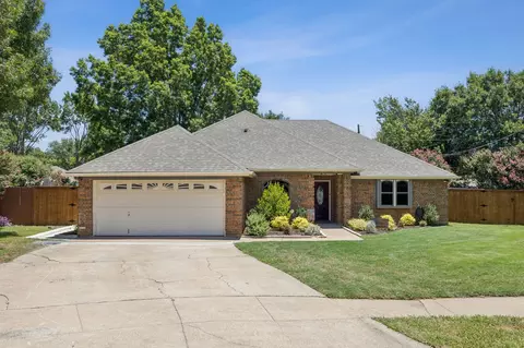 481 Cherokee Ct N, Keller, TX 76248