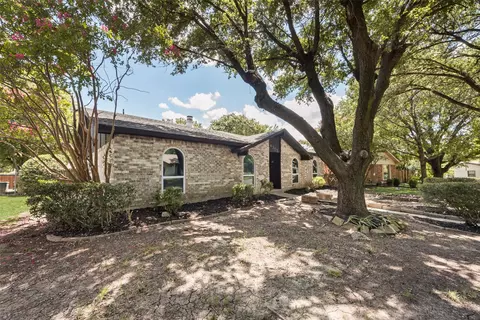 4305 Thicket Dr, Garland, TX 75043