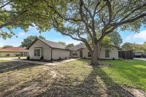 520 Oakcrest Dr, Coppell, TX 75019