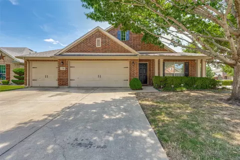 3709 Sevenoaks Dr, Fort Worth, TX 76244