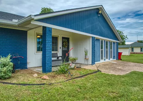 312 Wildcat Cir, Gholson, TX 76705