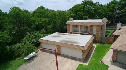 2103 Mistletoe Ave, Fort Worth, TX 76110
