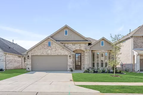 1032 Snowy Owl Dr, Alvarado, TX 76009