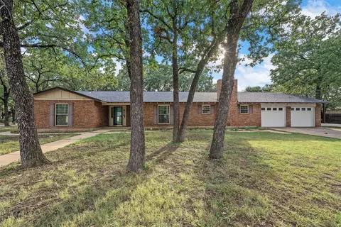 117 Oak Forest Dr, Elm Mott, TX 76640