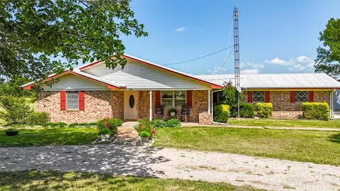 1748 Old Southmayd Rd, Sherman, TX 75092