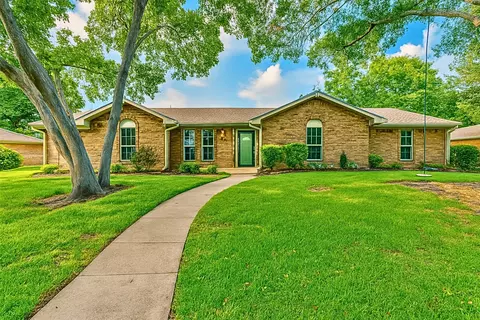 14348 Tanglewood Dr, Farmers Branch, TX 75234