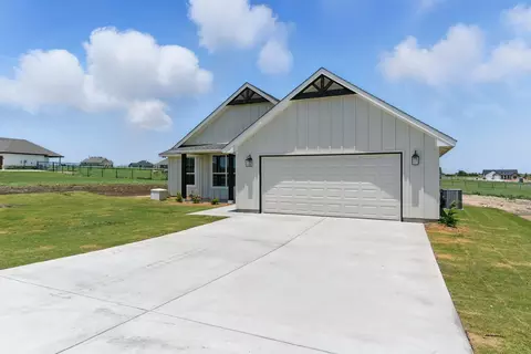 3021 High Ranch View Ct, Cresson, TX 76035