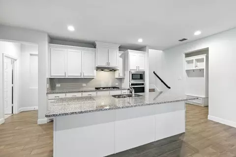 260 Clairmont Dr, Ponder, TX 76259