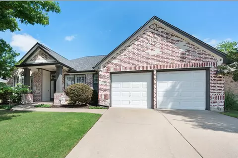 2305 Laura Elizabeth Trl, Mansfield, TX 76063