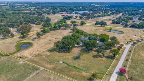 11000 Saint John Rd, Pilot Point, TX 76258