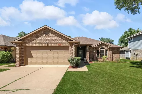 1141 Homestead St, Flower Mound, TX 75028