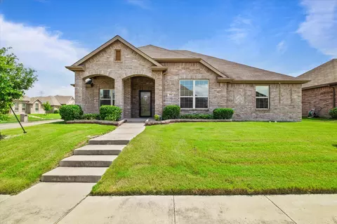 1944 Newport Dr, Lancaster, TX 75146