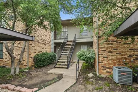 5335 Bent Tree Forest Dr #131, Dallas, TX 75248