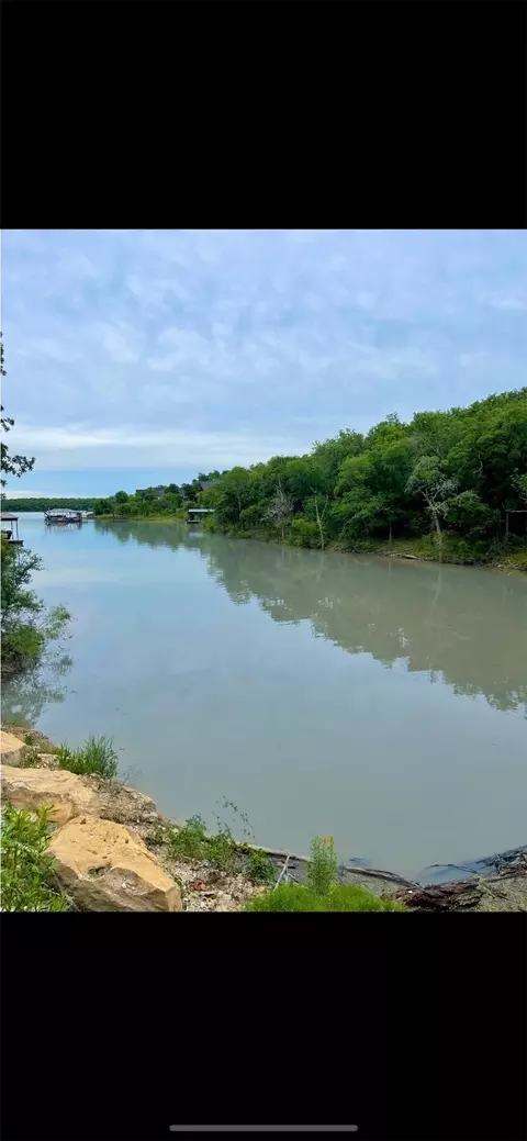 363 Three Forks Ct, Chico, TX 76431