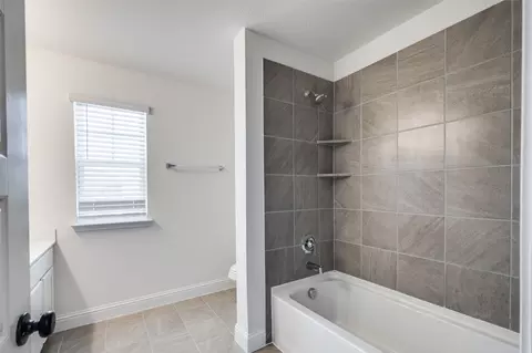 Bath - 340 Fallbrook Dr, Aledo, TX 76008 photo 4 of 4