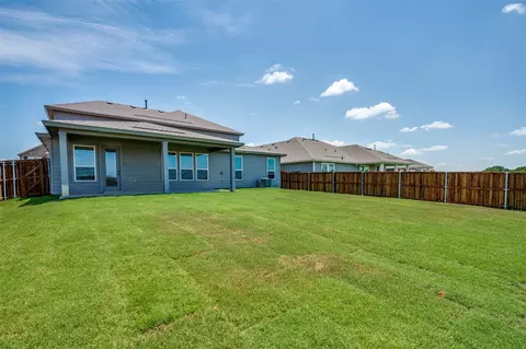 Exterior - 340 Fallbrook Dr, Aledo, TX 76008 photo 2 of 7