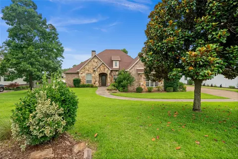 5546 Nathan Dr, Chandler, TX 75758