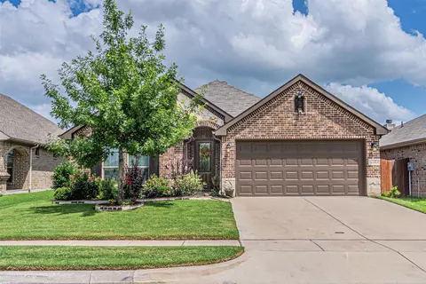 2553 Hadley St, Weatherford, TX 76087