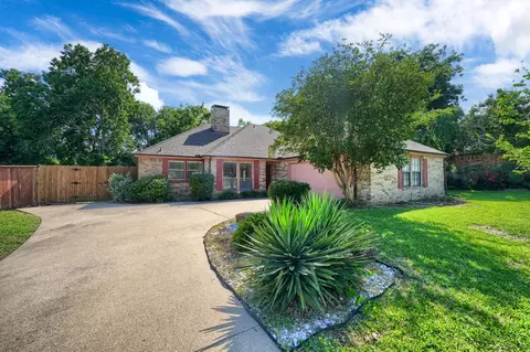 5433 Deep Canyon Dr, Garland, TX 75043