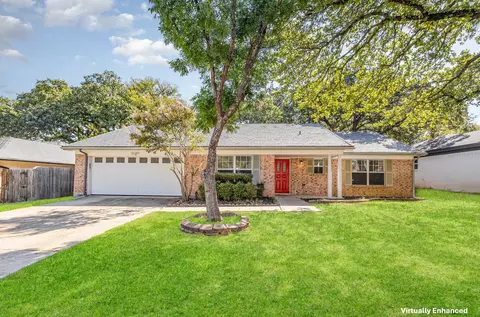 4209 W Pleasant Forest St, Arlington, TX 76015