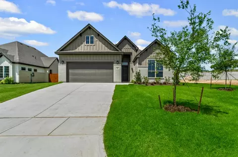 207 Mitchell Dr, Glen Rose, TX 76043